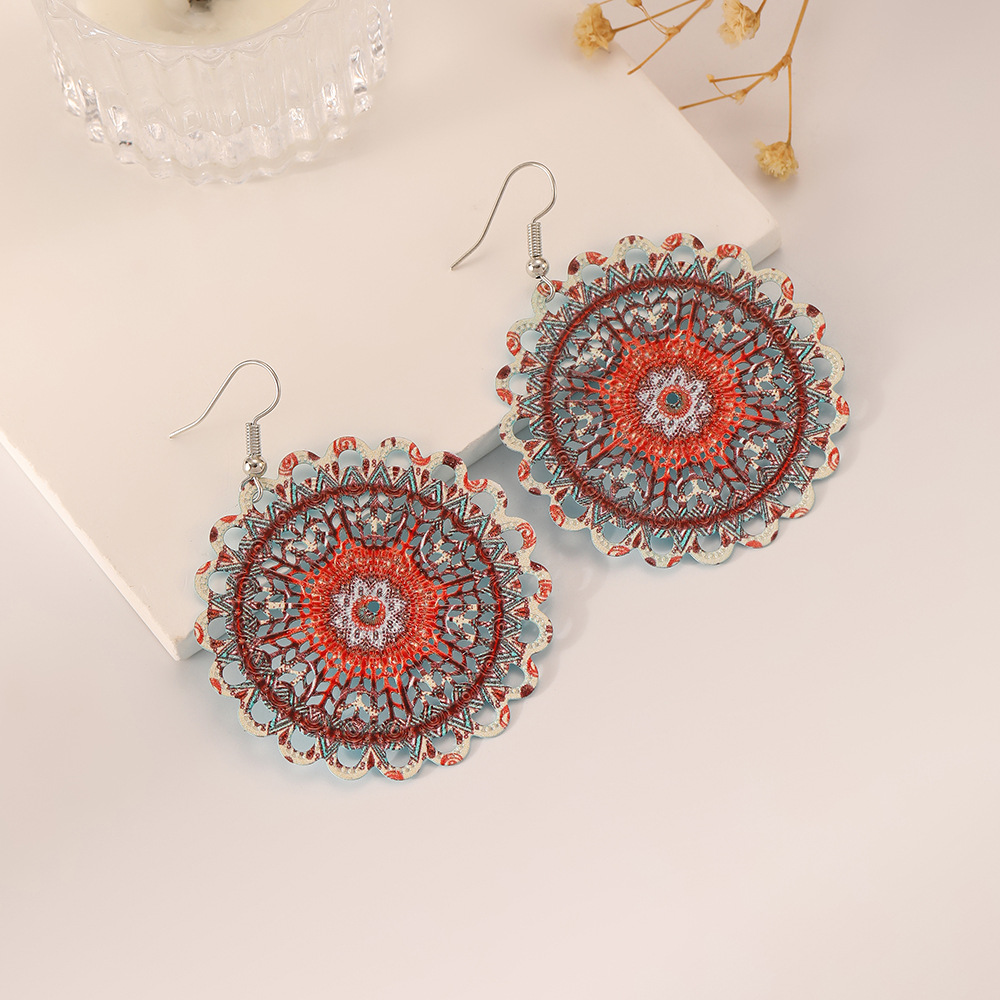 Wholesale Jewelry Baroque Style Round Metal Printing Drop Earrings display picture 4