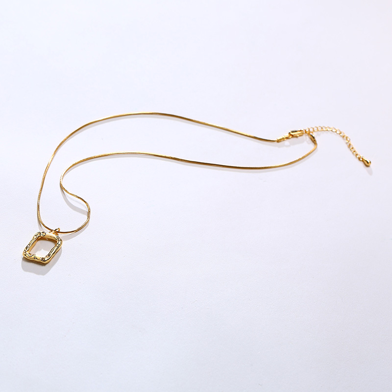 Wholesale Simple Style Square Brass Plating Gold Plated Pendant Necklace display picture 6
