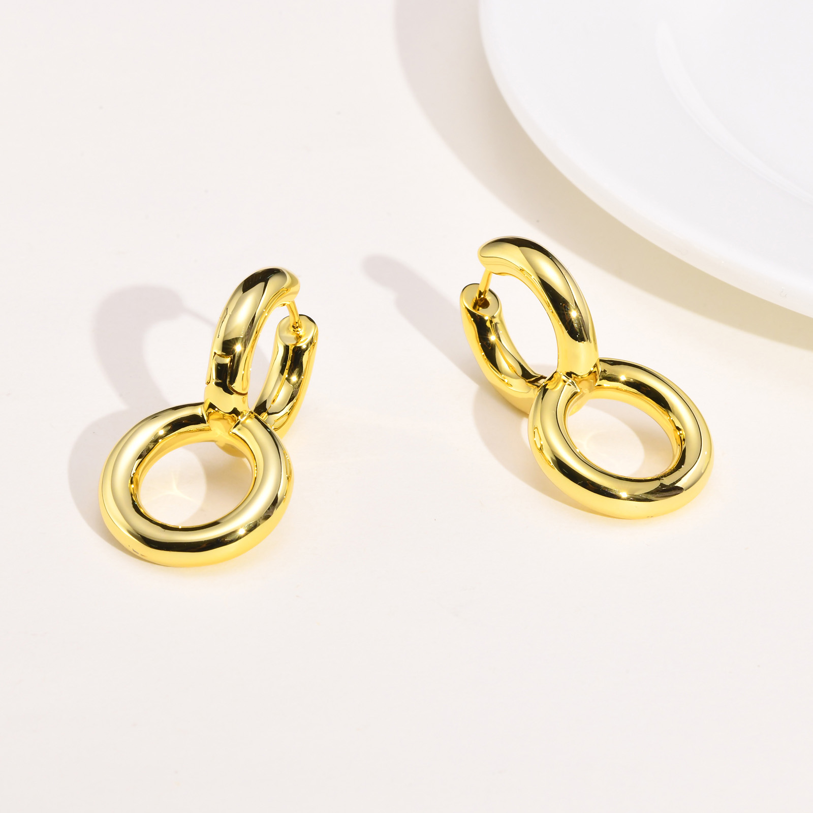 1 Pair Vintage Style Circle Solid Color Plating Brass Gold Plated Drop Earrings display picture 4