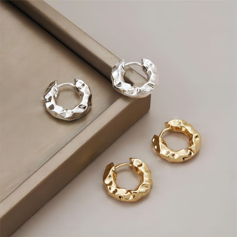 1 Pair Casual Commute Circle Plating Copper 18k Gold Plated Earrings display picture 1