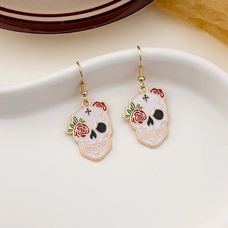 Wholesale Jewelry Funny Skull Alloy Ear Hook display picture 2