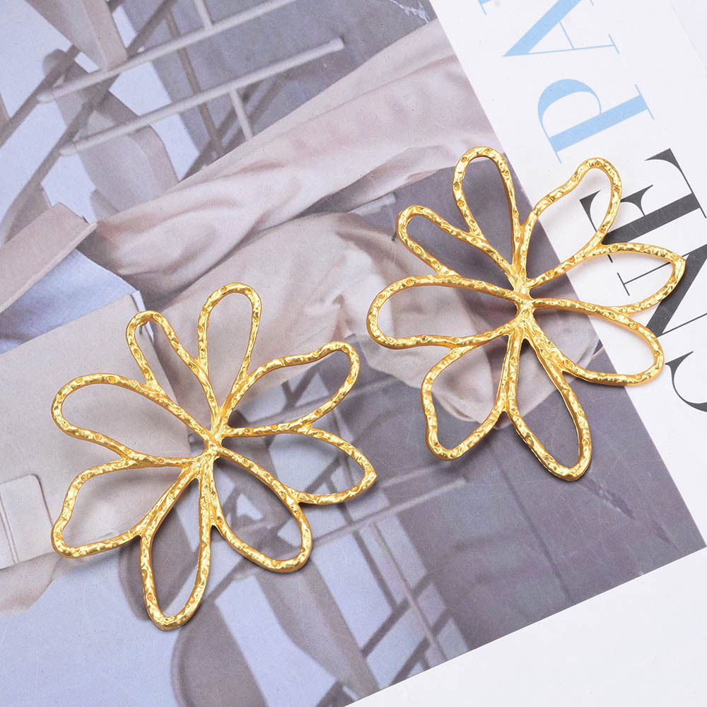 Wholesale Jewelry Vacation Simple Style Flower Metal Plating Drop Earrings display picture 6