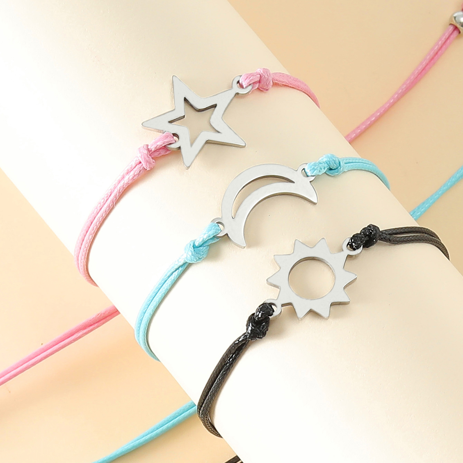 Casual Hip-hop Sweet Sun Star Moon Stainless Steel Cotton Blend Handmade Polishing Hollow Out Bracelets display picture 2
