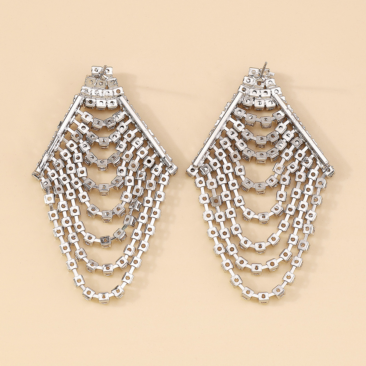 1 Pair Modern Style Simple Style Shiny Tassel Inlay Alloy Rhinestones Drop Earrings display picture 6