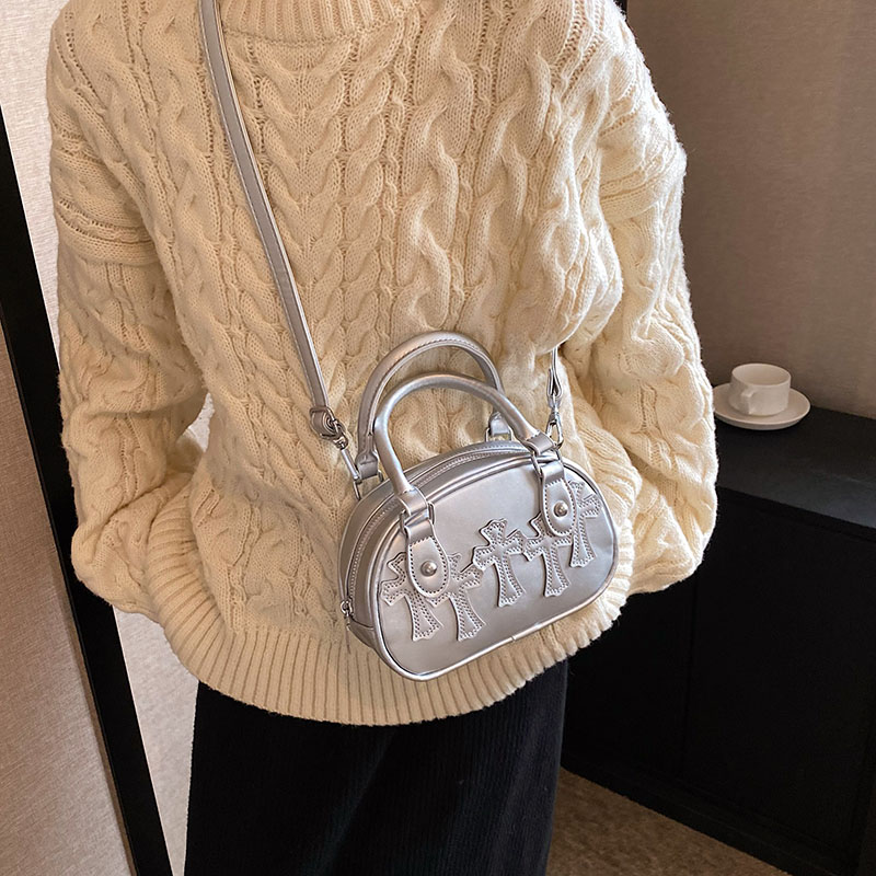 Women's Pu Leather Cross Basic Streetwear Sewing Thread Square Zipper Shoulder Bag Handbag Crossbody Bag display picture 2