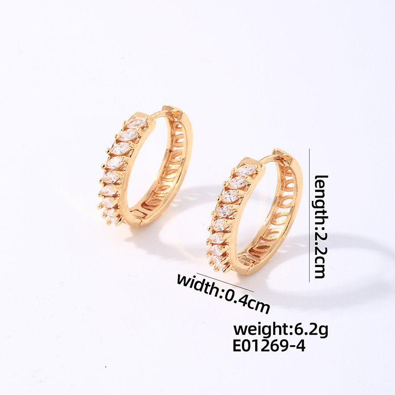 1 Pair Casual Simple Style Round Plating Inlay Copper Zircon K Gold Plated Hoop Earrings display picture 4