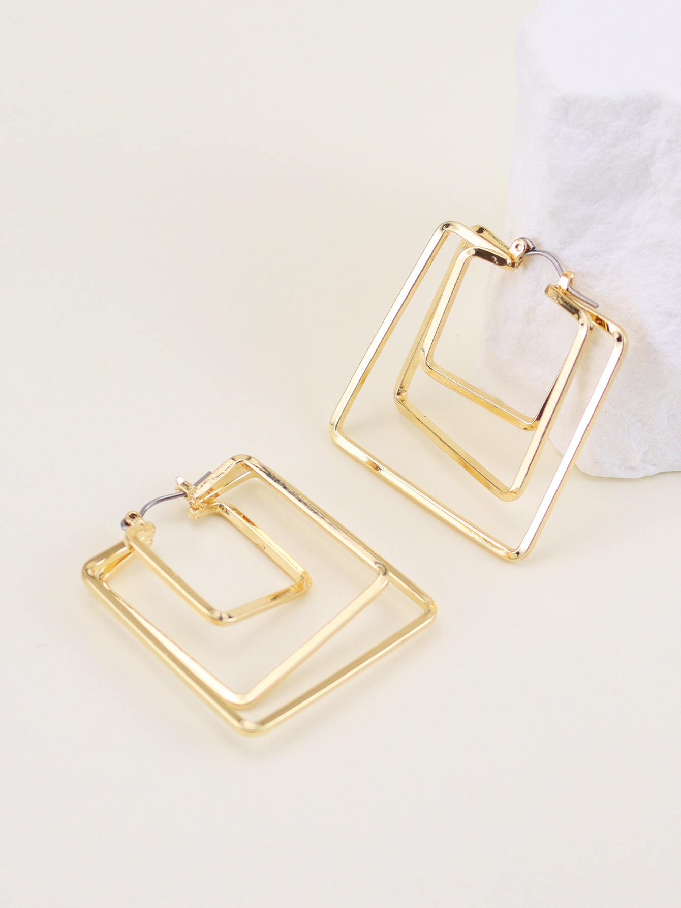 1 Pair Basic Square Iron Earrings display picture 2