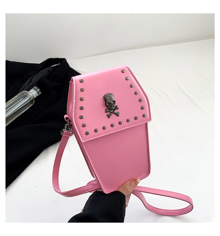 Women's Pu Leather Cross Solid Color Vintage Style Square Zipper Shoulder Bag Crossbody Bag Square Bag display picture 9