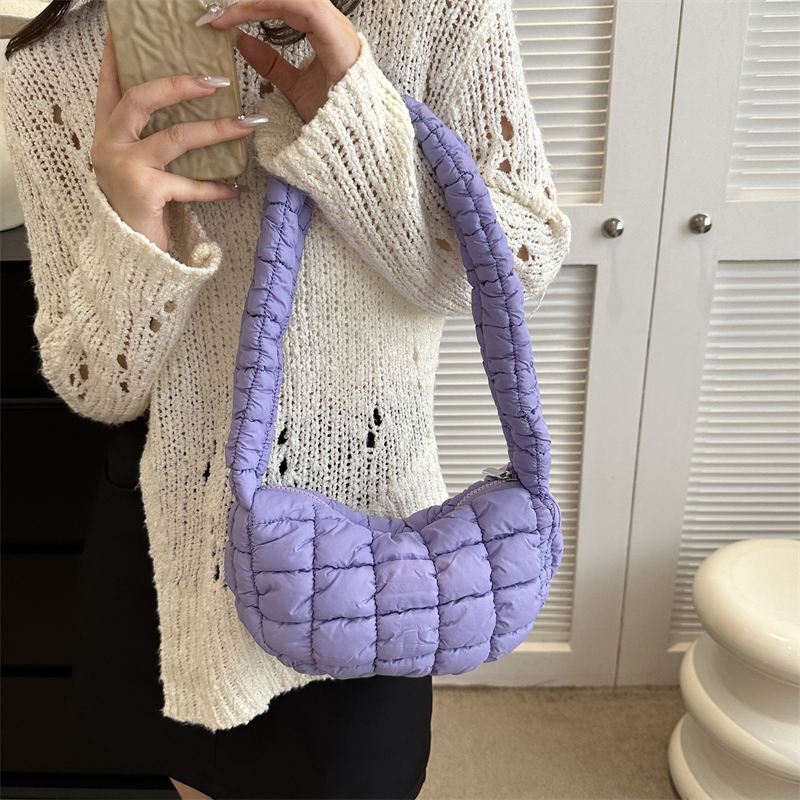 Women's Oxford Cloth Solid Color Classic Style Cloud Shape Zipper Crossbody Bag display picture 14