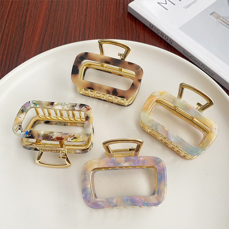 Women's Simple Style Solid Color Alloy Plating Hair Claws display picture 9