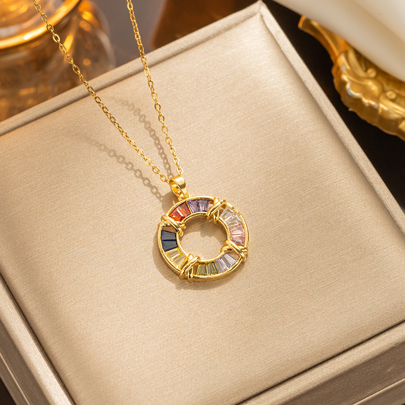 Simple Style Shiny Circle Titanium Steel Plating Inlay Zircon 18k Gold Plated Pendant Necklace display picture 5