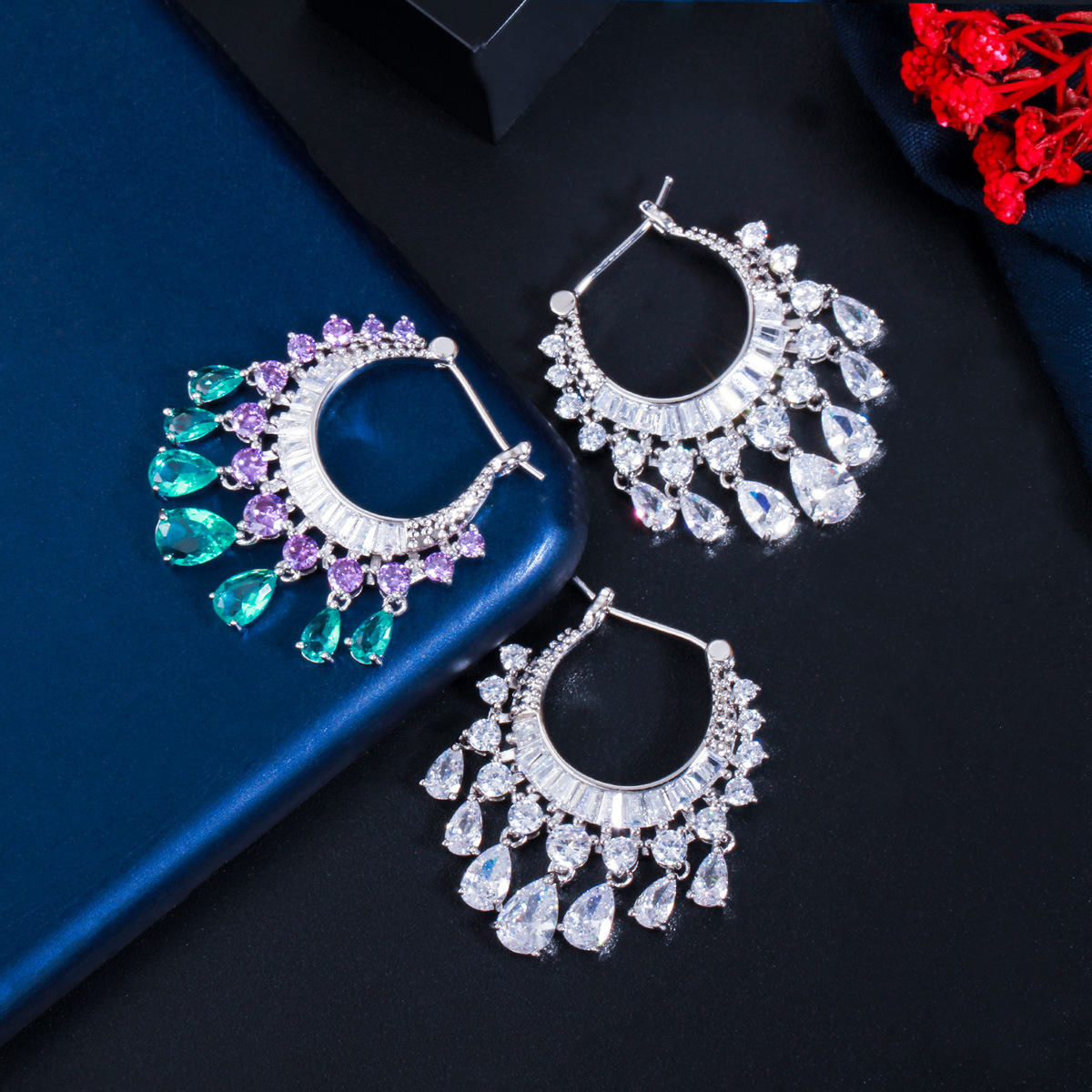 1 Pair Elegant Water Droplets Tassel Plating Inlay Copper Artificial Gemstones Drop Earrings display picture 4
