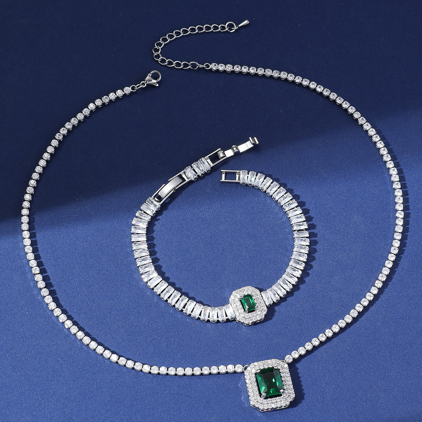 Dame Quadrat Kupfer Inlay Zirkon Armbänder Halskette display picture 3