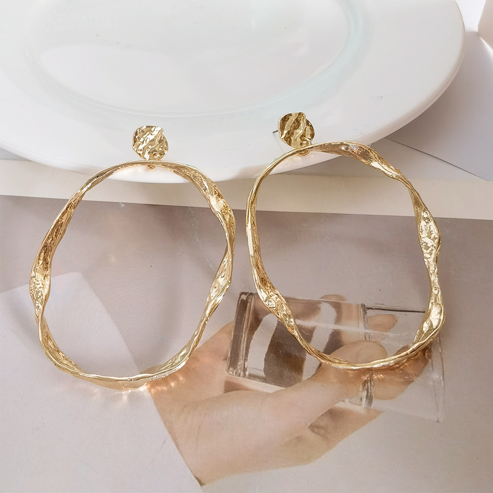 Wholesale Jewelry Punk Streetwear Commute Oval Alloy Gold Plated Silver Plated Plating Drop Earrings display picture 2