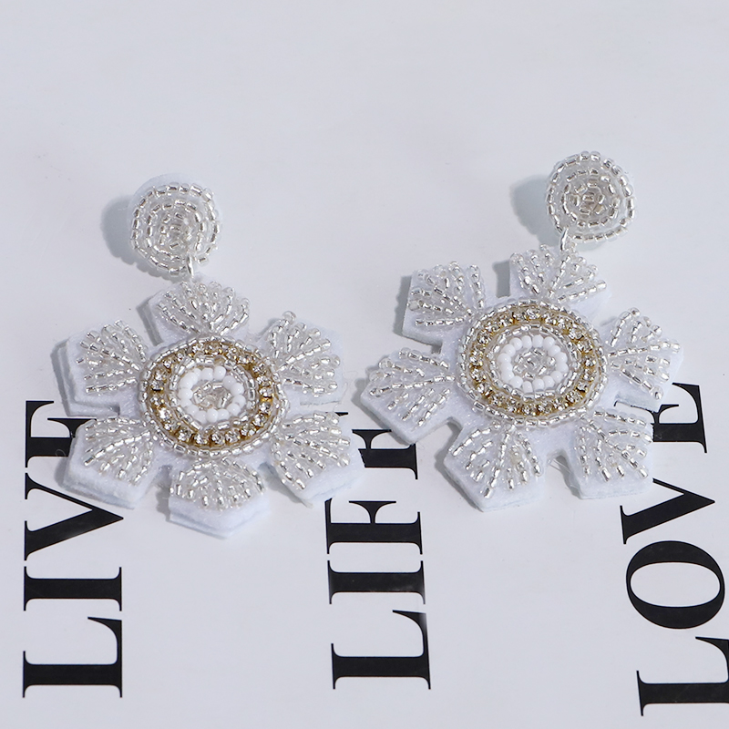 Wholesale Jewelry Ig Style Snowflake Arylic Plastic Fabric Beaded Drop Earrings display picture 4