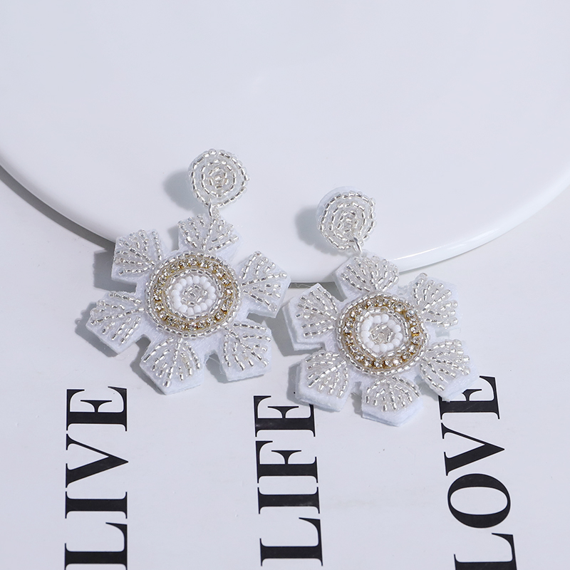 Wholesale Jewelry Ig Style Snowflake Arylic Plastic Fabric Beaded Drop Earrings display picture 8