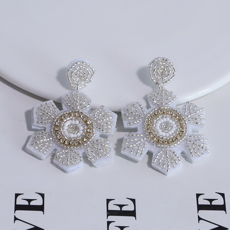 Wholesale Jewelry Ig Style Snowflake Arylic Plastic Fabric Beaded Drop Earrings display picture 9