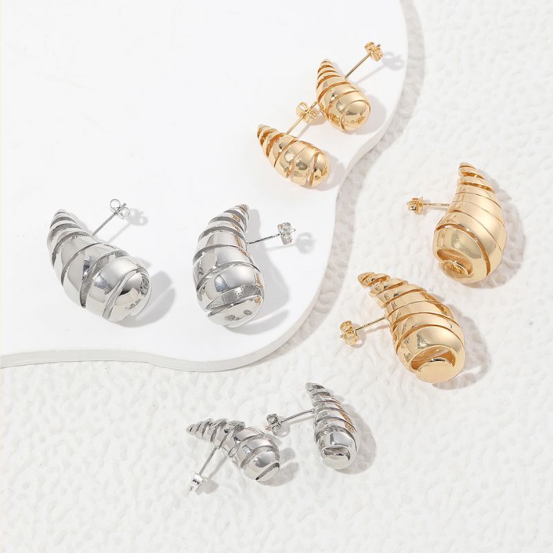 1 Pair Exaggerated Simple Style Water Droplets Spiral Stripe Polishing Plating Copper 18k Gold Plated Ear Studs display picture 1