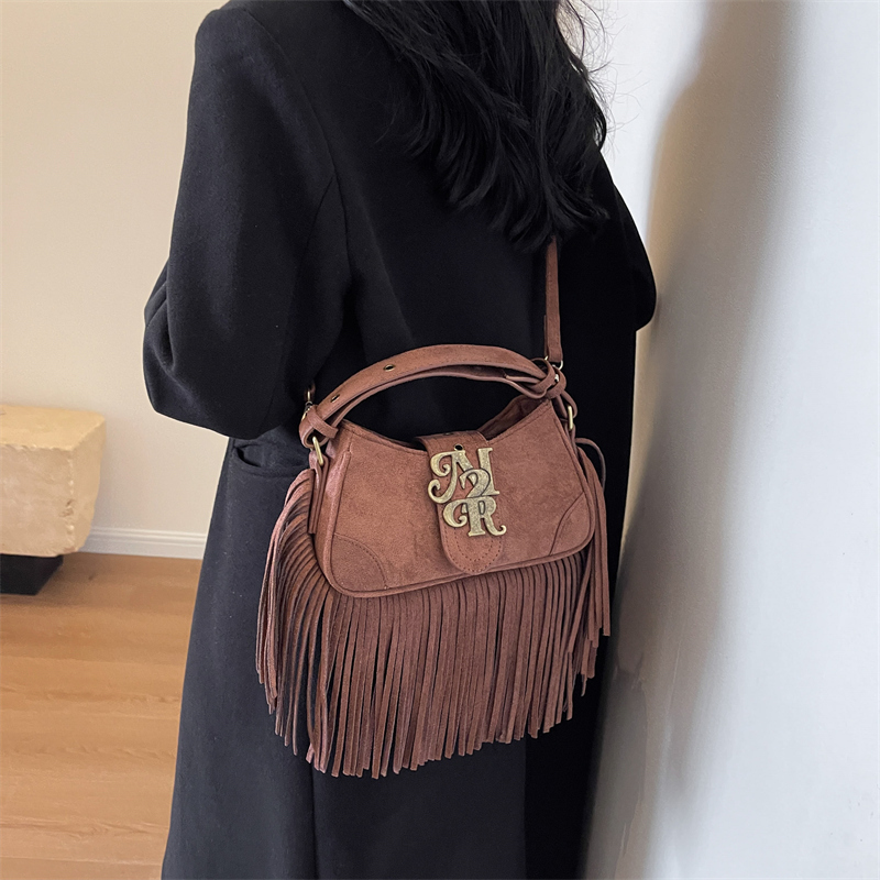 Women's All Seasons Pu Leather Solid Color Streetwear Sewing Thread Square Zipper Underarm Bag display picture 3