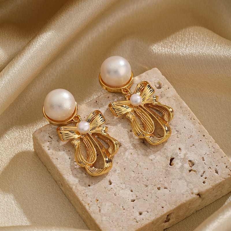 1 Pair Ig Style Rose Plating Metal Inlay Copper Freshwater Pearl 18k Gold Plated Drop Earrings display picture 2