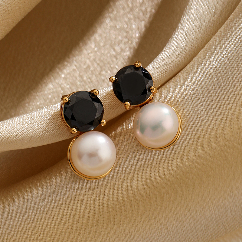1 Pair Ig Style Round Plating Inlay Copper Freshwater Pearl Zircon 18k Gold Plated Drop Earrings display picture 3