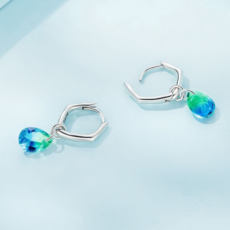 1 Pair Simple Style Water Droplets Inlay Sterling Silver Zircon Hoop Earrings display picture 16