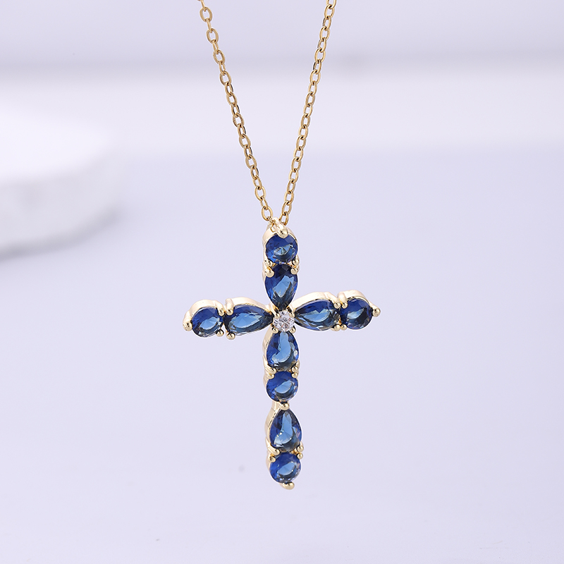 Vintage Style Cross Stainless Steel Plating Inlay Zircon 18k Gold Plated Pendant Necklace display picture 3