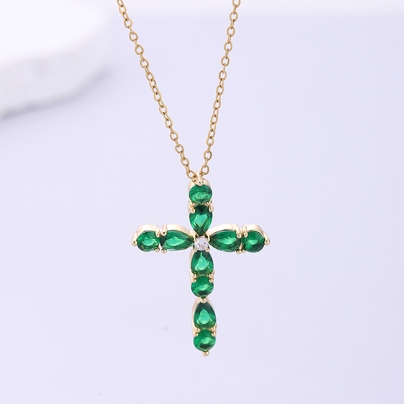 Vintage Style Cross Stainless Steel Plating Inlay Zircon 18k Gold Plated Pendant Necklace display picture 9