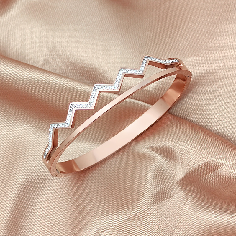 Simple Style Classic Style Leaf Star Stainless Steel Plating Inlay Zircon 18k Gold Plated Bangle display picture 3