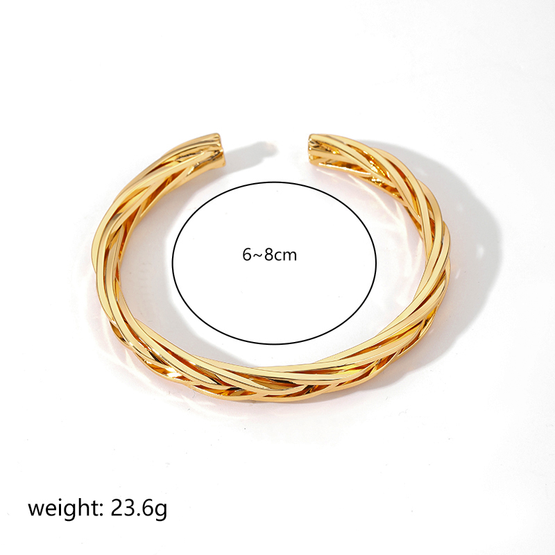 Simple Style Streetwear Solid Color Copper Twist Plating Metal 18k Gold Plated Cuff Bracelets display picture 1