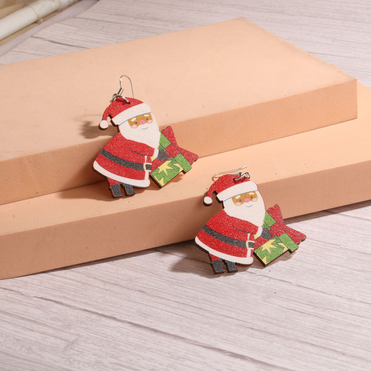 1 Pair Cute Sweet Artistic Santa Claus Tree Snowman Stainless Steel Wood Drop Earrings display picture 16
