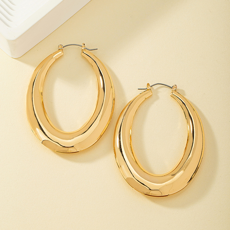 1 Pair Retro Modern Style Round Plating Hollow Out Alloy 14k Gold Plated Earrings display picture 4