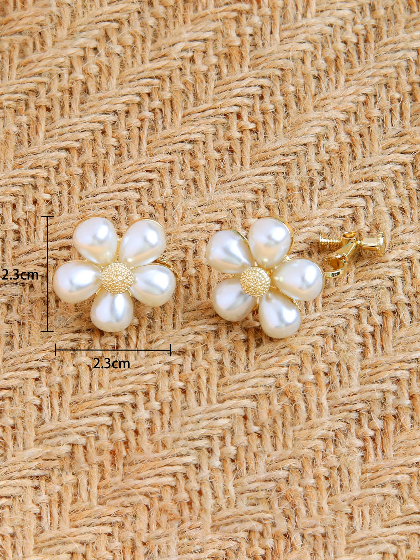 1 Pair Ig Style French Style Flower Inlay Zinc Alloy Pearl Ear Cuffs display picture 5
