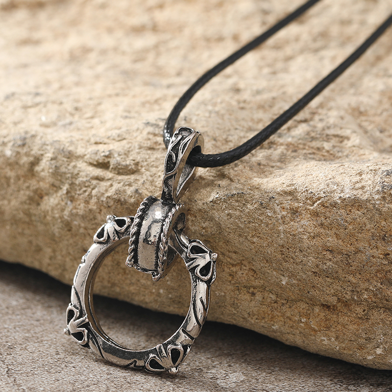 Punk Cross Scorpion Skull Alloy Plating Silver Plated Unisex Pendant Necklace display picture 1