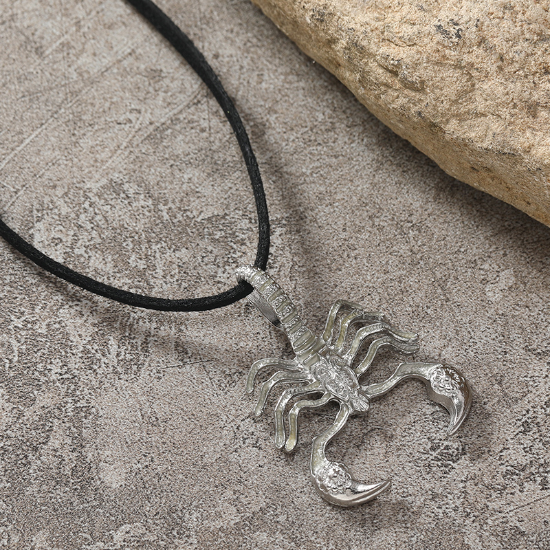 Punk Cross Scorpion Skull Alloy Plating Silver Plated Unisex Pendant Necklace display picture 16