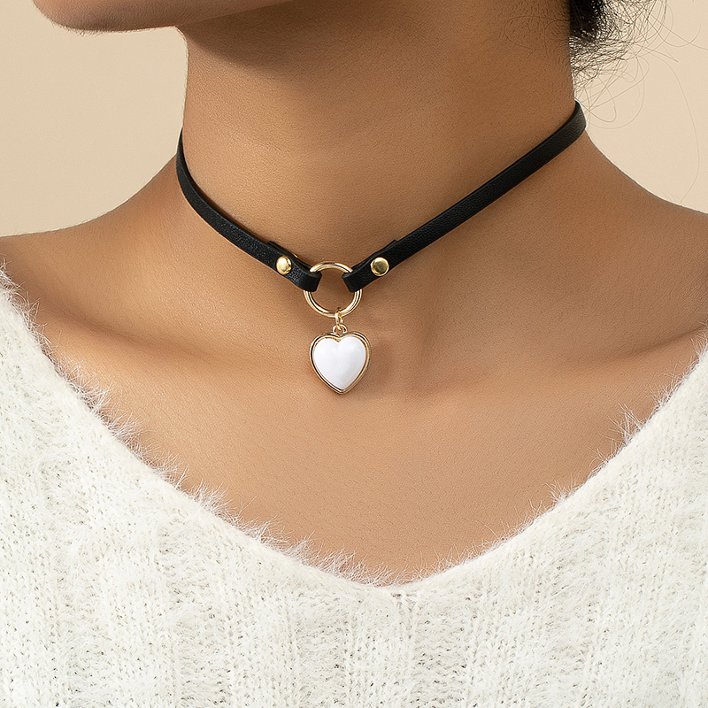 Lady Classic Style Heart Shape Alloy Plating 14k Gold Plated Women's Choker display picture 6