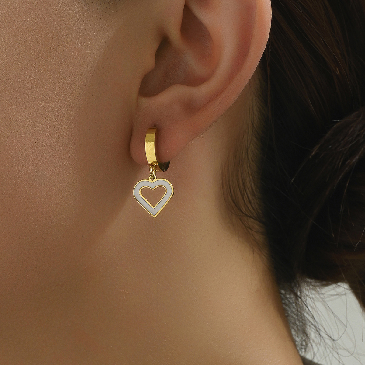 1 Pair Casual Basic Sweet Heart Shape Enamel Plating Hollow Out 201 Stainless Steel 18K Gold Plated Drop Earrings display picture 4