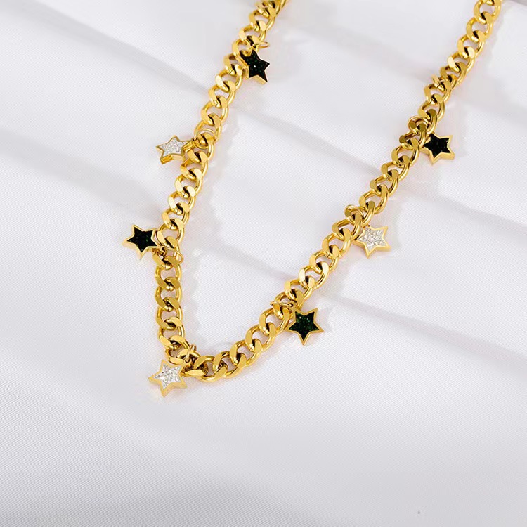 Acero Inoxidable 304 Chapados en oro de 18k Estilo Simple Enchapado Embutido Estrella Diamantes De Imitación Artificiales Collar display picture 4
