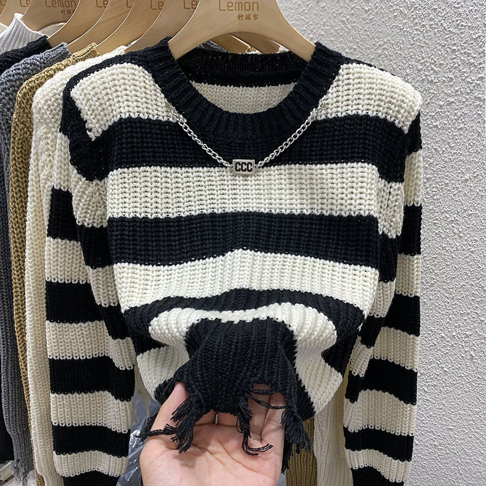 Women's Sweater Long Sleeve Sweaters & Cardigans Tassel Casual Stripe Solid Color display picture 5