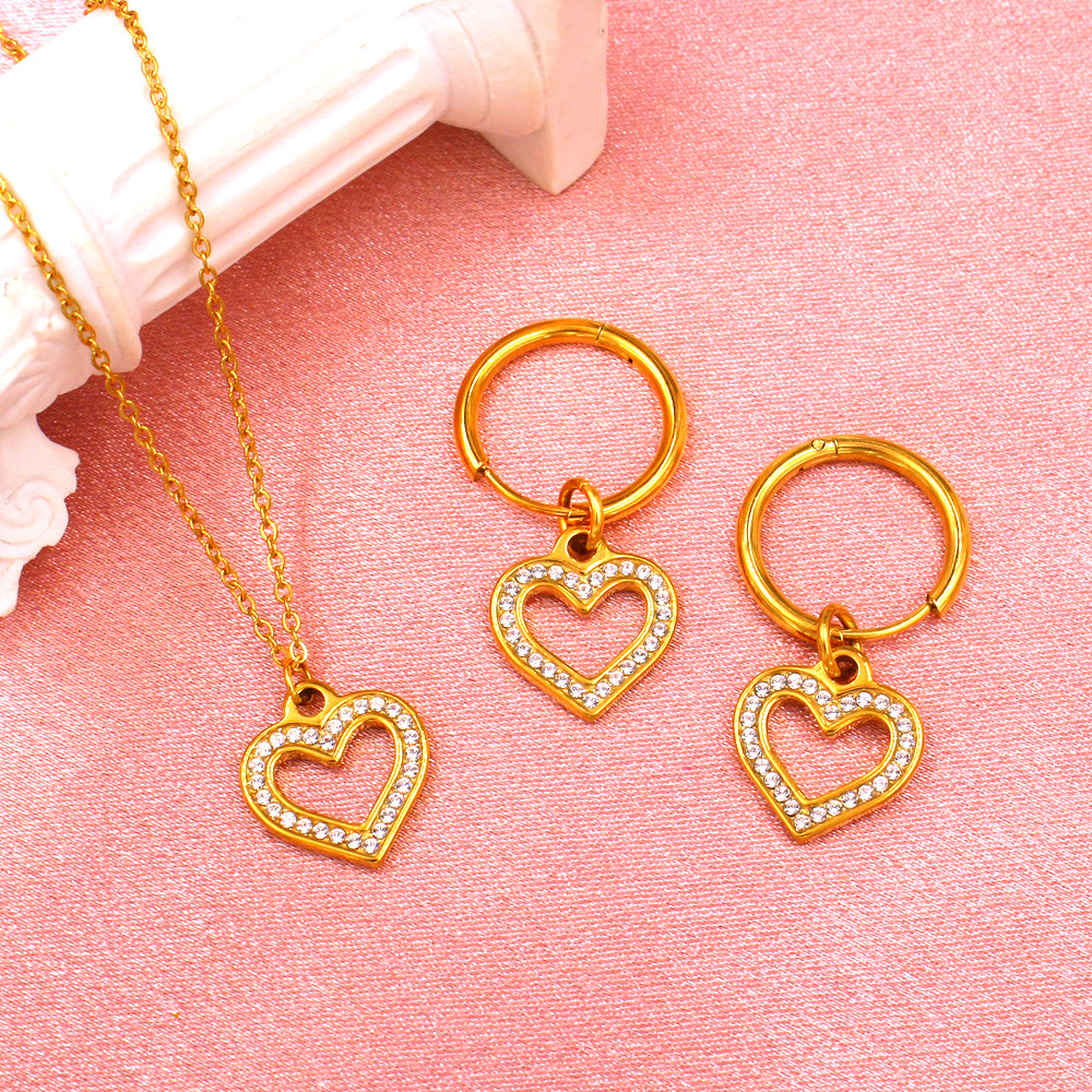 304 Stainless Steel 18K Gold Plated Sweet Streetwear Plating Inlay Heart Shape Rhinestones Earrings Necklace display picture 3