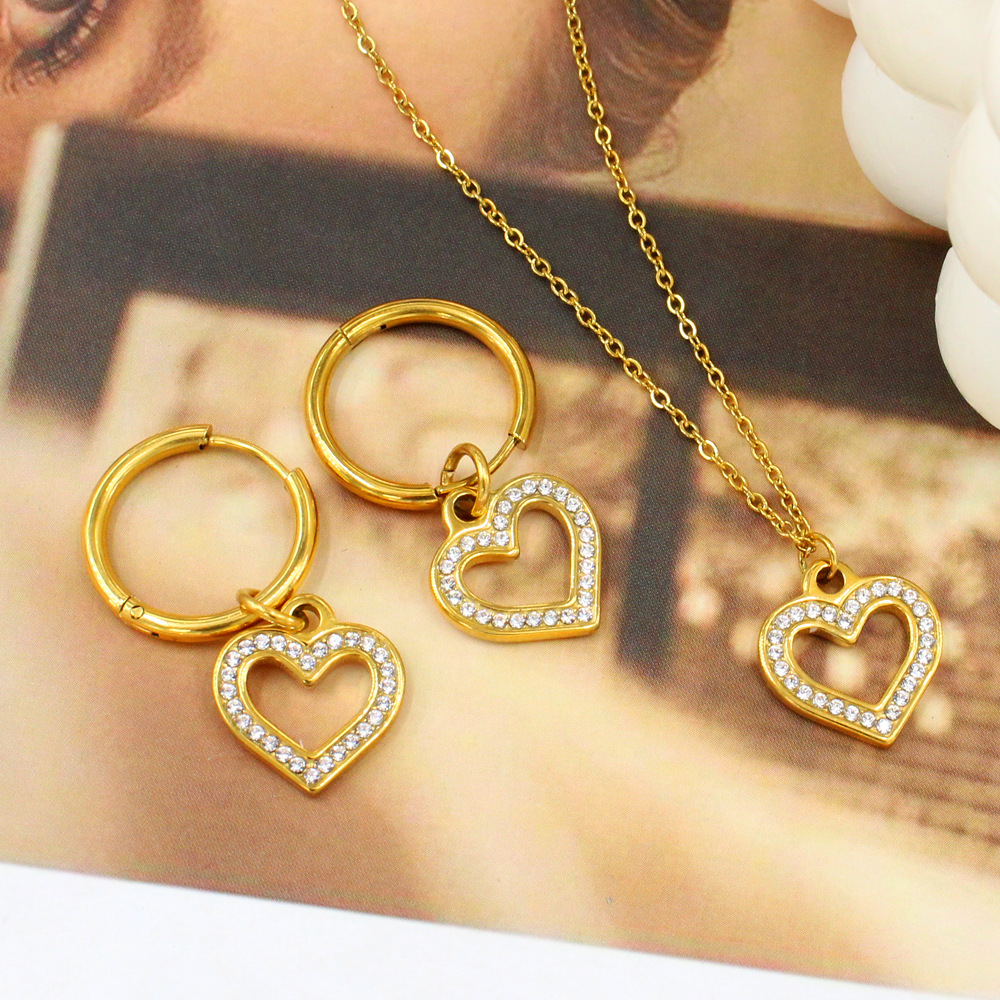 304 Stainless Steel 18K Gold Plated Sweet Streetwear Plating Inlay Heart Shape Rhinestones Earrings Necklace display picture 5