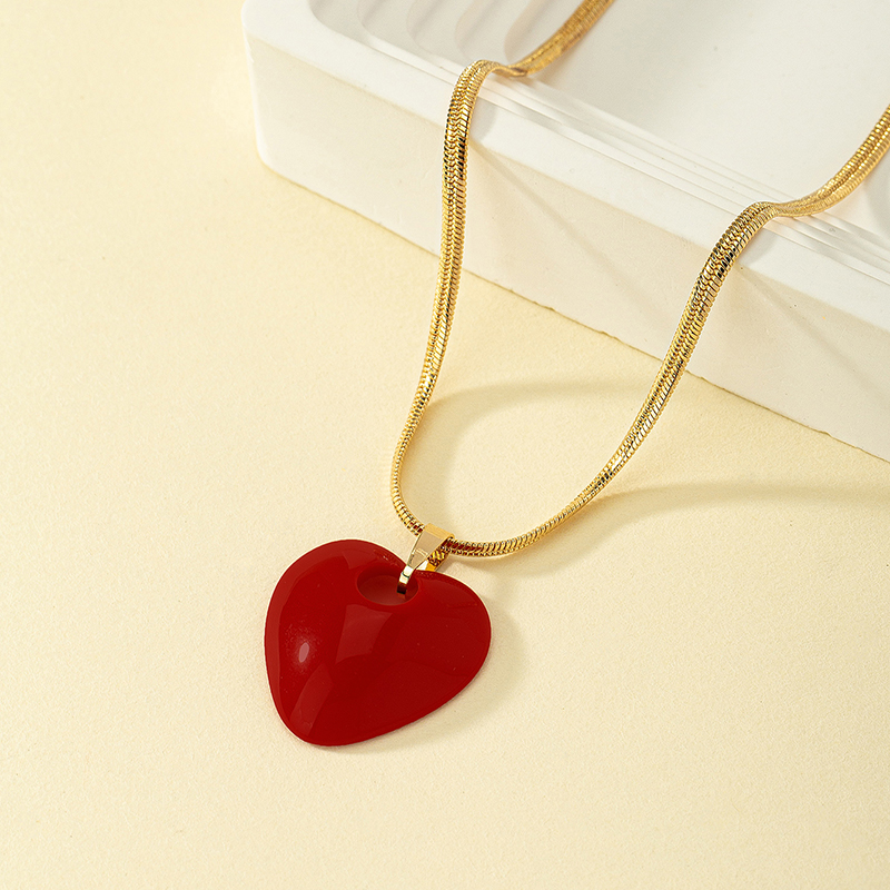 Ig Style Retro Heart Shape Artificial Gemstones Alloy Plating 14k Gold Plated Women's Pendant Necklace display picture 1