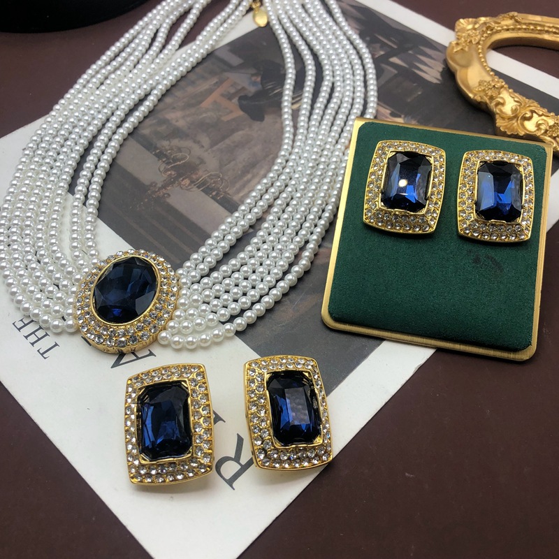 Retro Square Alloy Wholesale Earrings Necklace display picture 2