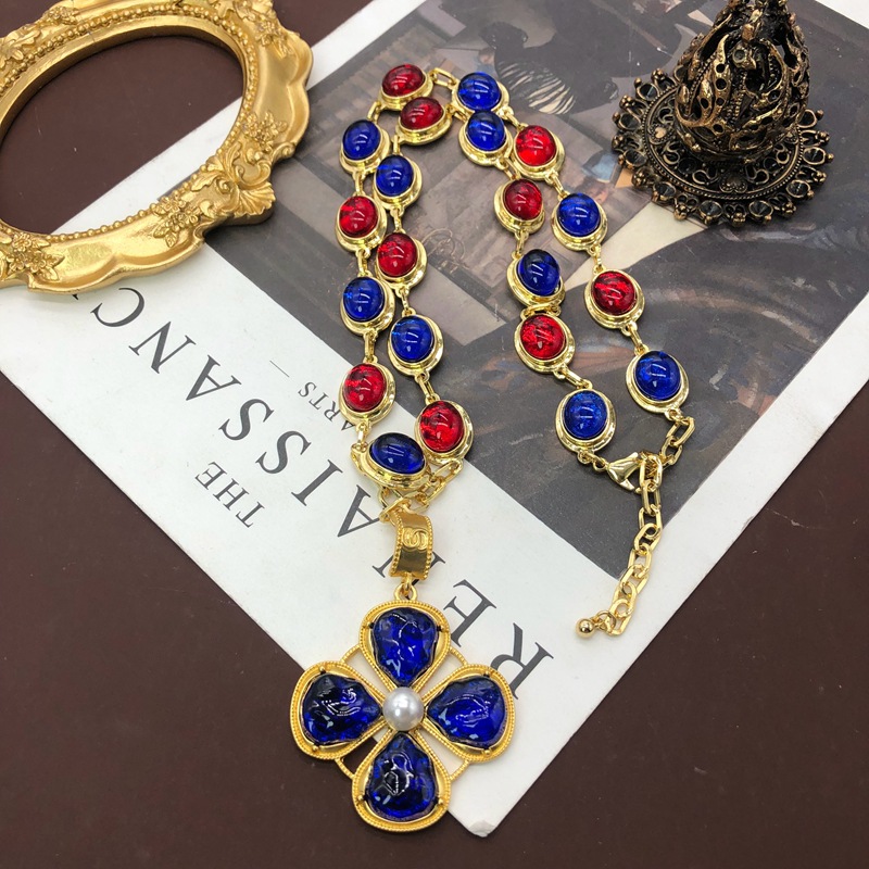 Vintage Style Flower Alloy Glass Plating Women's Pendant Necklace Sweater Chain display picture 1