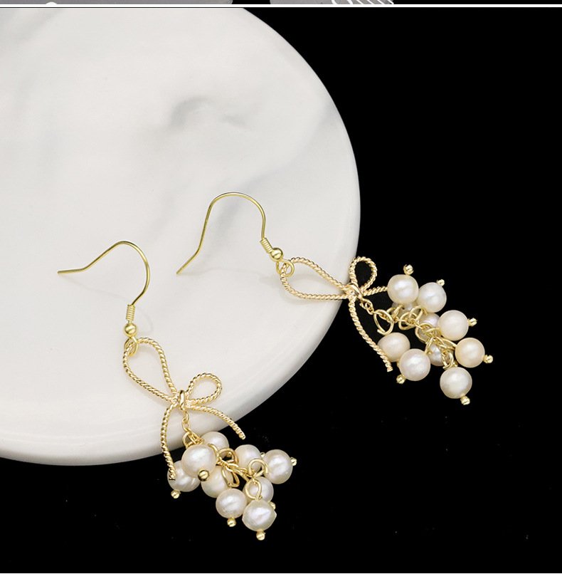 1 Pair Retro Flower Plating Freshwater Pearl Mixed Materials 18k Gold Plated Drop Earrings display picture 2