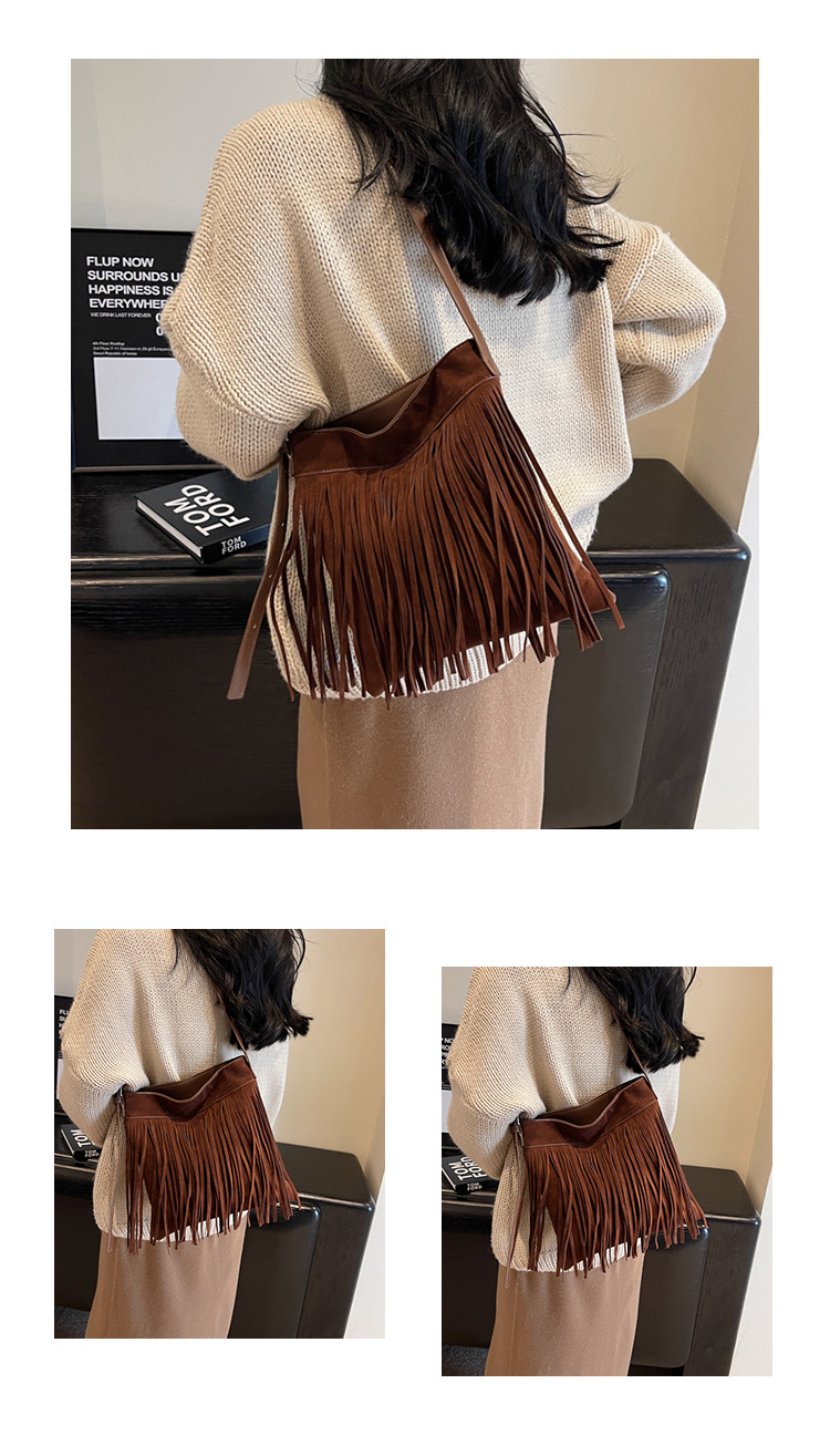 Women's All Seasons Pu Leather Solid Color Streetwear Tassel Square Zipper Shoulder Bag display picture 2