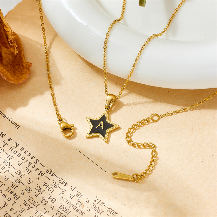 Titan Stahl 18 Karat Vergoldet Einfacher Stil Überzug Brief Stern Acryl Halskette Mit Anhänger display picture 8