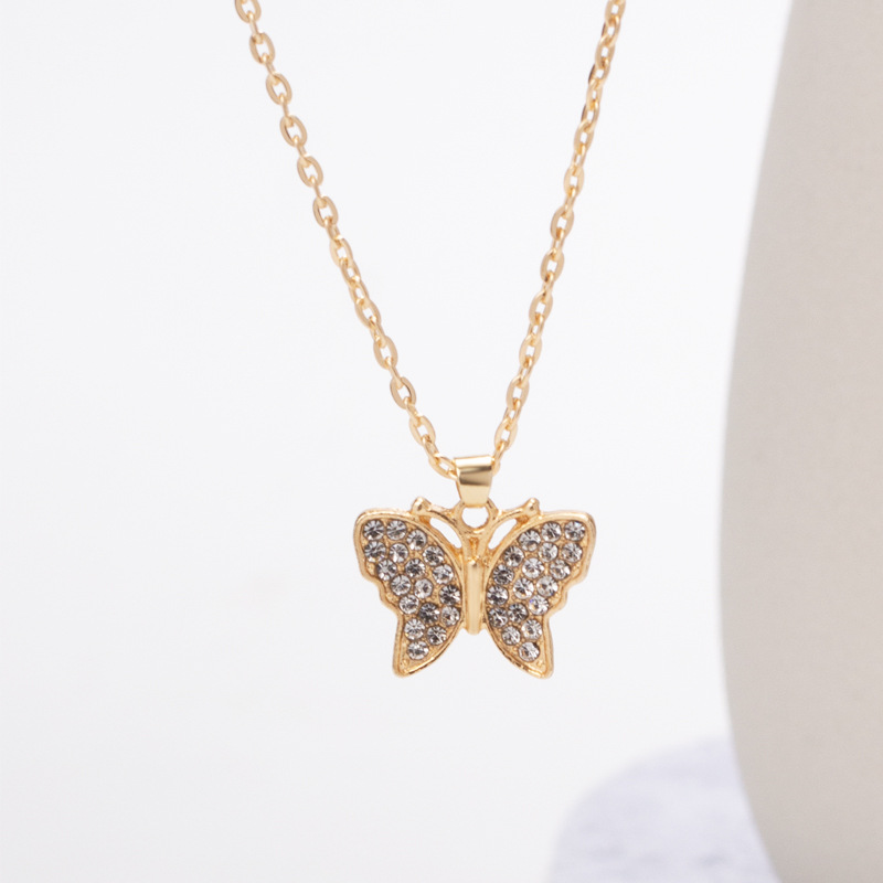 Sweet Animal Butterfly Zinc Alloy Inlay Artificial Rhinestones Women's Pendant Necklace display picture 5