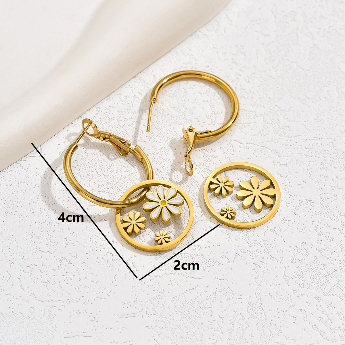 1 Pair IG Style Lady Commute Flower Plating 201 Stainless Steel 18K Gold Plated Drop Earrings display picture 5