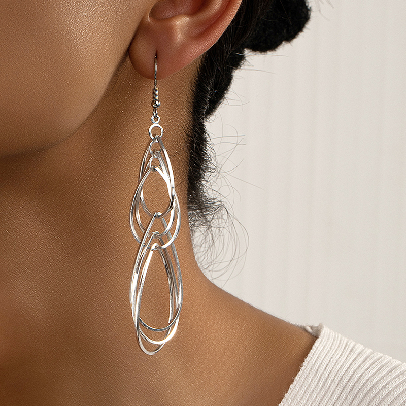 1 Pair French Style Classic Style Streetwear Water Droplets Plating Alloy Silver Plated Drop Earrings display picture 1